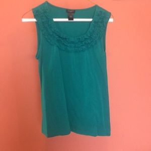 Ann Taylor size small green sleeveless shirt